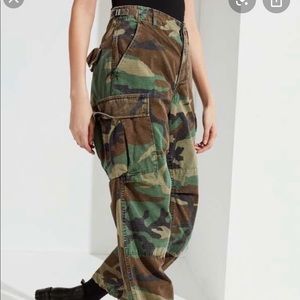 Urban Outfitters Vintage Camo Pants